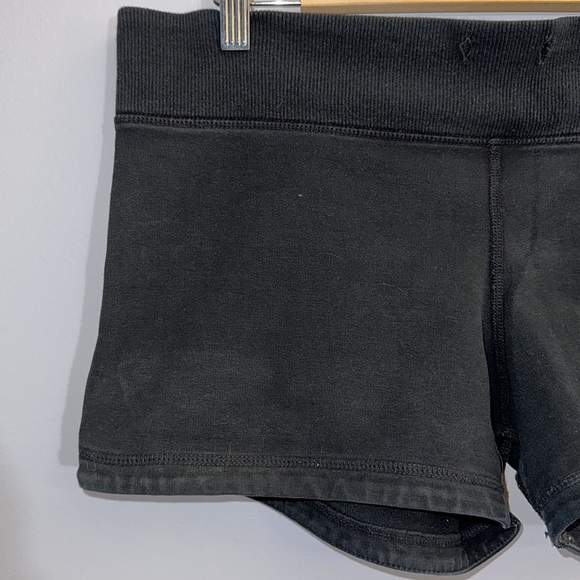 Lululemon Studio Short - Picture 2 of 8